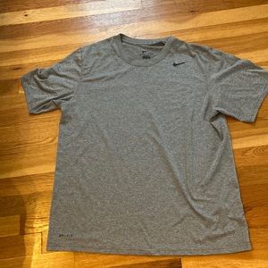 NIKE Mens Dri-Fit Grey Short Sleeve T Shirt. Size Large